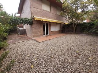 Doppelhaus in Arxiu