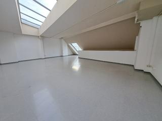 Location Local commercial à Centre. Local