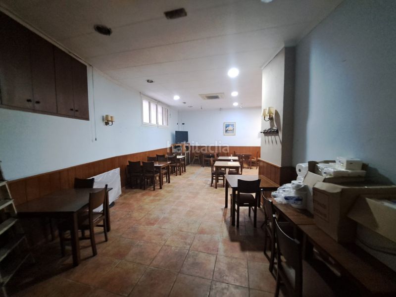 Foto 4420ca42-8310-4aa2-a029-6b9c9f98f7b3. Local comercial a Casc Antic Ripollet