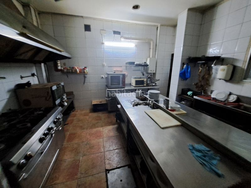 Foto 540c5414-f102-4a5a-ad25-7a6901c26b74. Local comercial a Casc Antic Ripollet