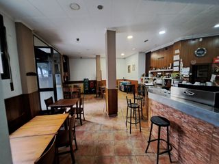 Local Comercial a Casc Antic
