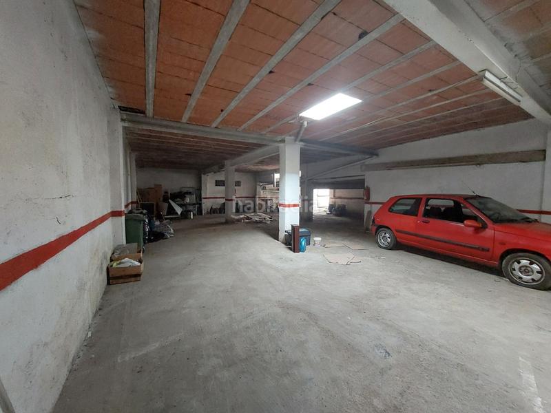 Foto f3b6cbc1-3ae2-4dd6-93ff-51ba2a3cadd5. Masia amb aparcament a Mercat Rubí