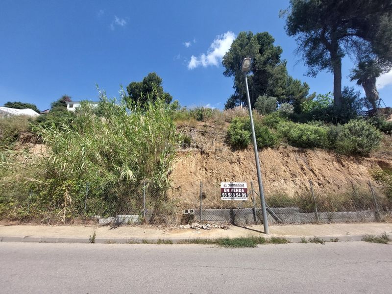 Foto f8e7aacb-1e9a-4e62-b46c-a05bc5948d40. Terreny residencial a Sant Muç Rubí