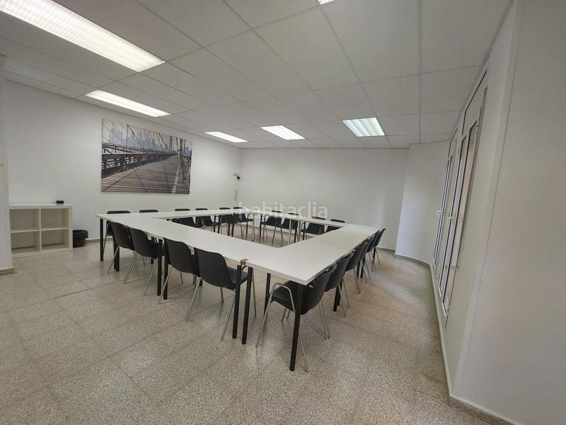 Foto 0d78e178-b57d-4832-a7b9-dfa5c1f68477. Alquiler oficina despacho en Centre Rubí