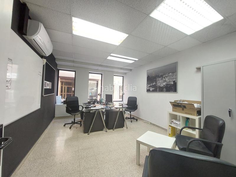 Foto 13b5d22f-ad3b-48df-b996-5a1d96a78de6. Miete büro mit heizung in Centre Rubí