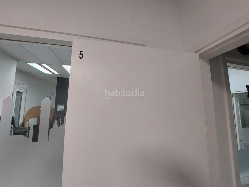 Foto b7a6b721-6a30-44c7-a85d-12dd7f22f2a5. Location bureau avec chauffage dans Centre Rubí