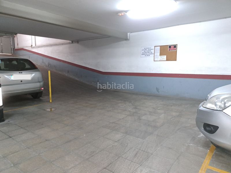 Foto 208a3d89-595f-4750-b549-8a72af258d0d. Parking coche en Centre Rubí