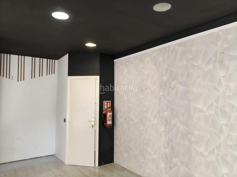 Foto 517e4b27-6723-4645-ba23-16ec3de32b88. Lloguer local comercial a Centre Rubí