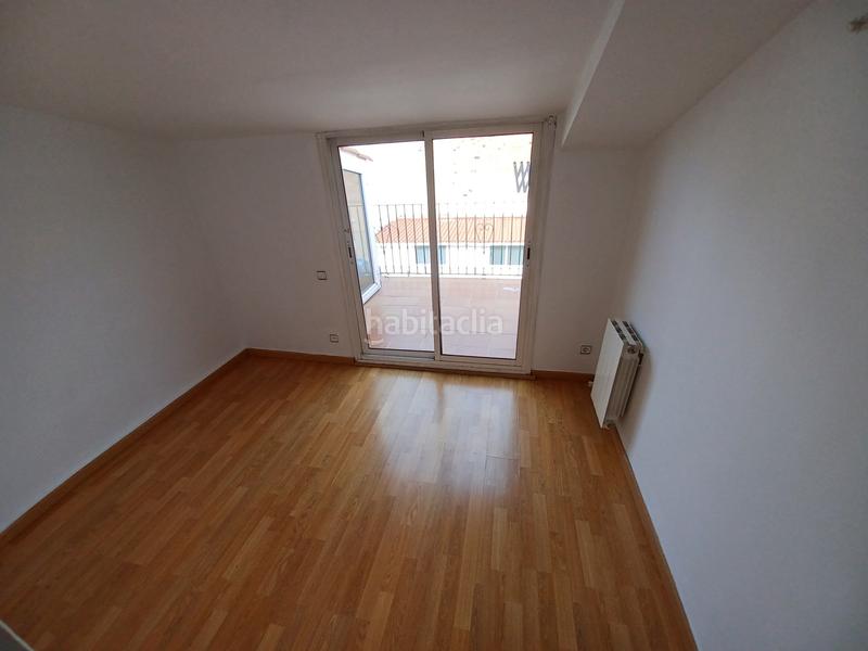 Foto a8e72144-5eb4-4727-ad0d-822508b560ae. Dúplex piso en Ca n´Oriol Rubí