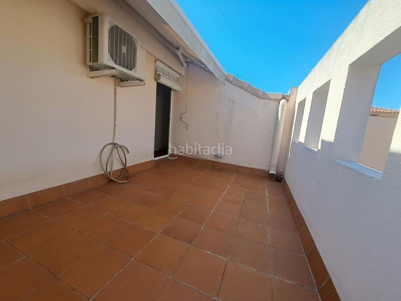 Foto b6ff7bae-86d3-483e-b1d5-363138938313. Dúplex amb calefacció aparcament a Progrés Rubí