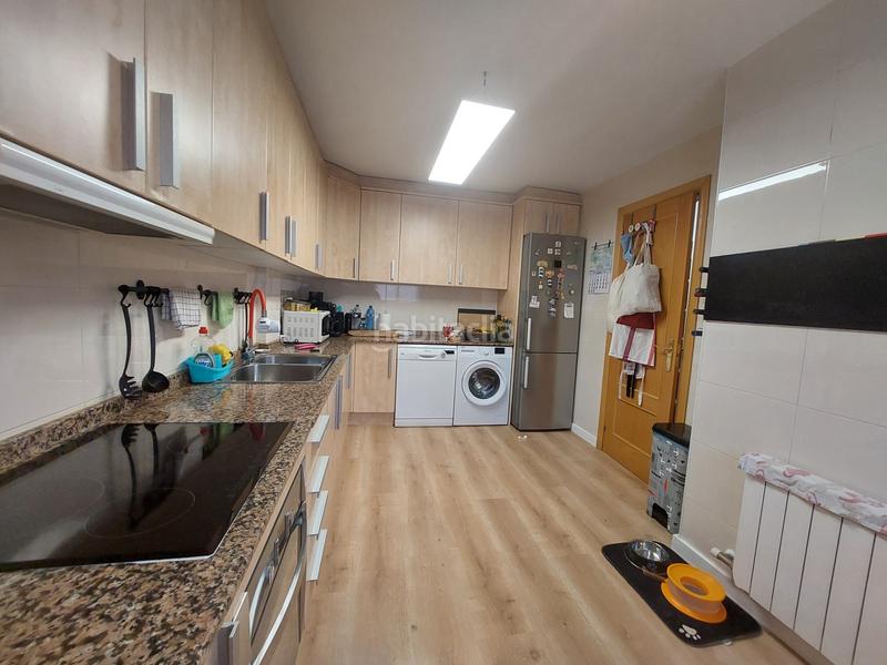 Foto 6ae95280-483e-4b35-b898-c2fc5e620f48. Dúplex piso en Ca n´Oriol Rubí