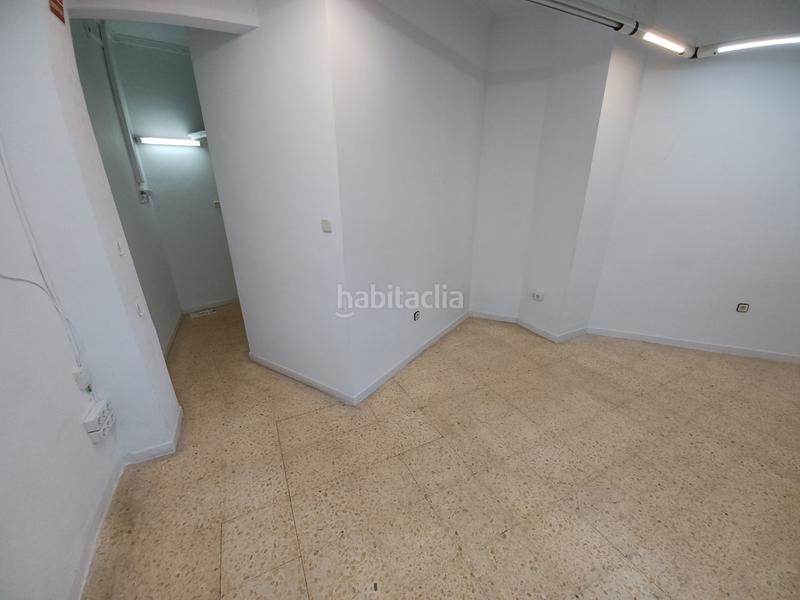 Foto a63c1b4a-cbcd-4f1e-9578-3fee74842dd7. Alquiler local comercial local en Mercat Rubí