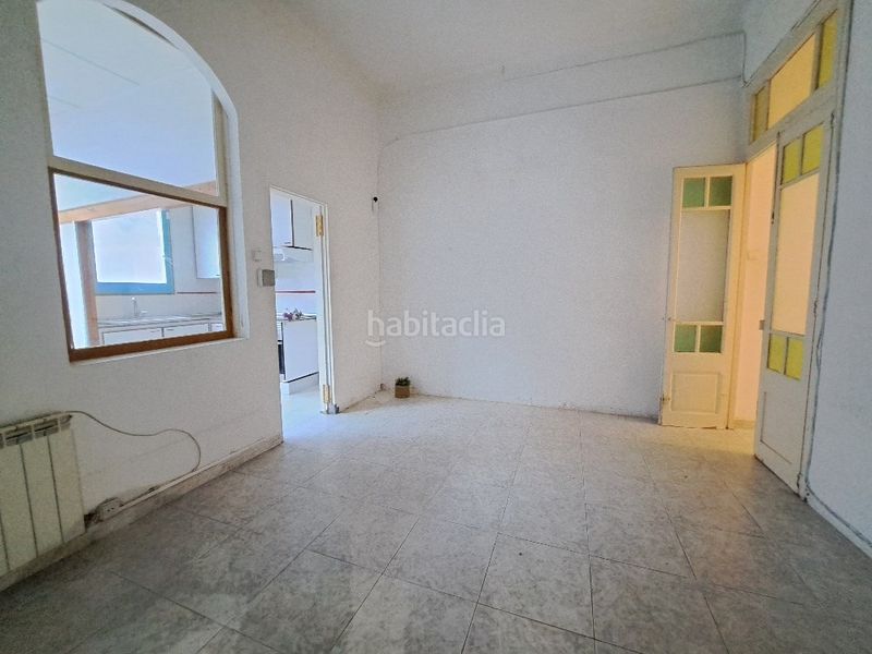 Foto fbcbaf5b-7131-41b6-934e-b634a423ed1b. Casa adossada amb calefacció a Centre Rubí