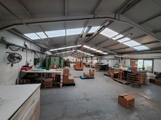 Bâtiment à usage industriel à Zona Industrial