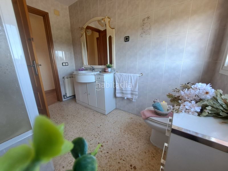 Foto a6c3bb1c-040d-4081-8032-37fdbd88293d. Casa amb calefacció aparcament a Can Vallhonrat Rubí