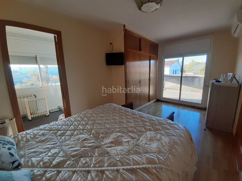 Foto b33ef7ce-7eec-4d2a-810c-505fdb620dca. Casa amb calefacció aparcament a Can Vallhonrat Rubí