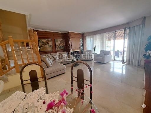 Foto 5367723b-0365-468c-b353-ae581b79f6be. Casa adossada amb calefacció aparcament a Zona Nord Rubí