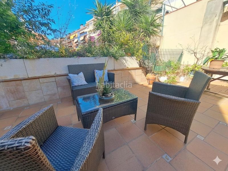 Foto f3d131f0-9a70-4e23-8718-d58017b4d7a6. Casa adossada amb calefacció aparcament a Zona Nord Rubí