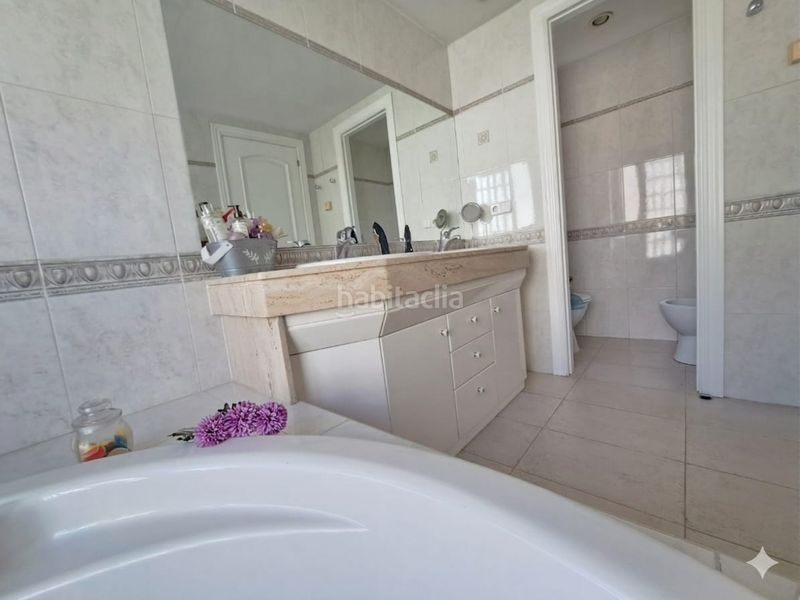 Foto fc74311e-e94d-4cbc-9844-b31cac262886. Casa adossada amb calefacció aparcament a Zona Nord Rubí