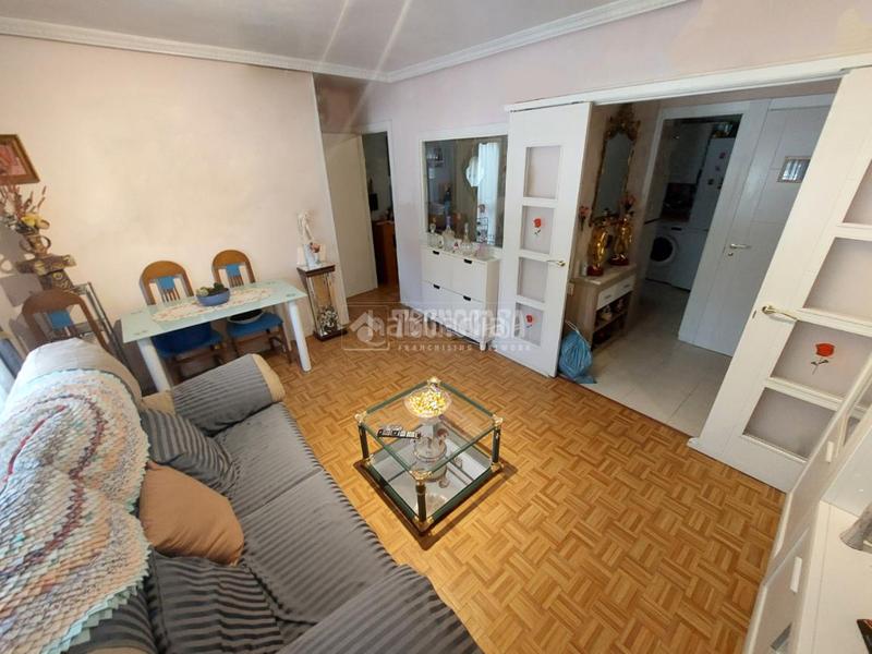 Foto 5db6a829-4764-441a-ba5b-ca843bf7fea4. Pis amb calefacció a La Serna Fuenlabrada