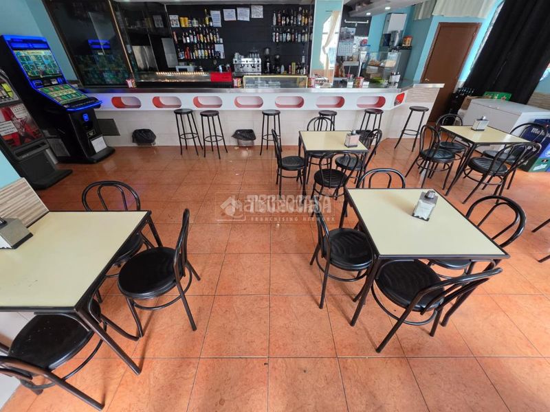 Foto 4f8f461d-16bf-4321-85bf-a6b03d1550aa. Rent business premise in Centro Fuenlabrada