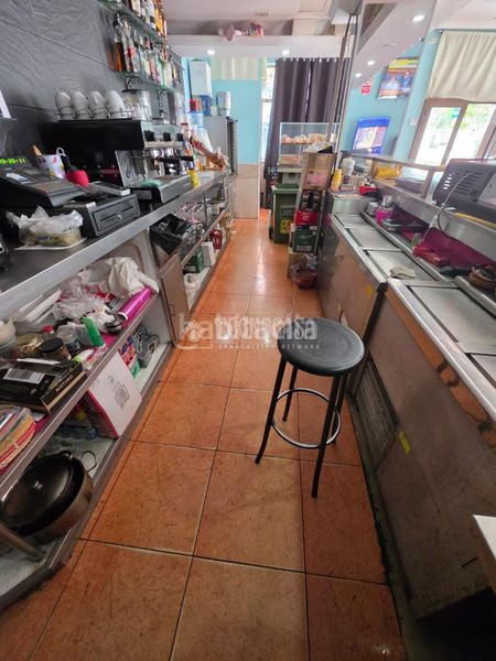 Foto 84d688e8-9da8-4ab5-91db-a95fc83bd112. Rent business premise in Centro Fuenlabrada