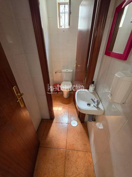 Foto aa3ec9db-c441-494e-964a-3380916ae2e3. Rent business premise in Centro Fuenlabrada