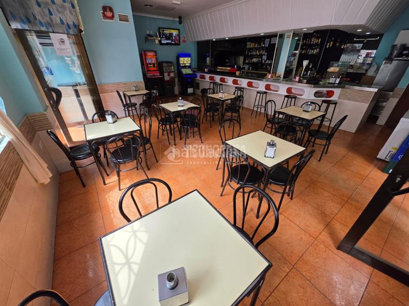 Foto e2431eed-bb2d-4279-b544-bb3df6700fed. Rent business premise in Centro Fuenlabrada