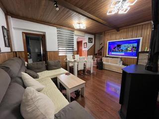 Casa aparellada a Arrayanes. Casa en venta en linares