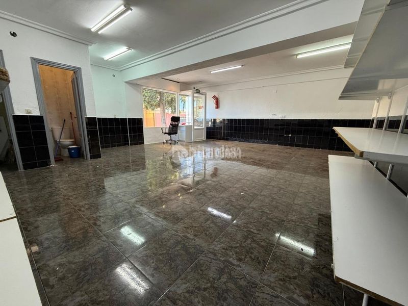 Foto 93111474-852e-4a3f-b8f1-ff44c0bed025. Local comercial a Arrayanes Linares