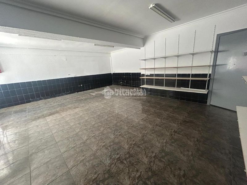 Foto a794b001-a41e-4b11-a712-85a8c2a80235. Local comercial a Arrayanes Linares