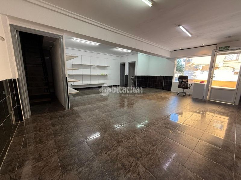 Foto b3273d0d-08be-46d6-9ded-42daad910bae. Local comercial a Arrayanes Linares