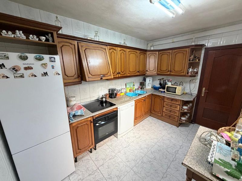 Foto e378def4-4987-4778-9cf4-983323de1ba8. Casa aparellada a Bailén