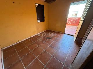 Casa aparellada a La Paz - Las Américas. Casa en venta en linares