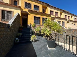 Casa a La Paz - Las Américas. Casa en venta en linares