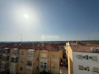 Piso en Linarejos. Piso en venta en linares