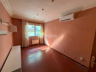 Etagenwohnung in La Alhóndiga. Piso en venta en getafe
