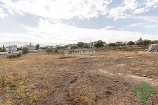 Terrain résidentiel à Camino de los Neveros - Serrallo. Terrenos en venta en ogíjares