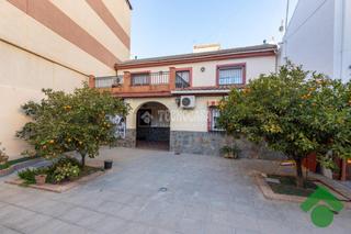 Casa aparellada en Ogjares. Casa en venta en ogjares