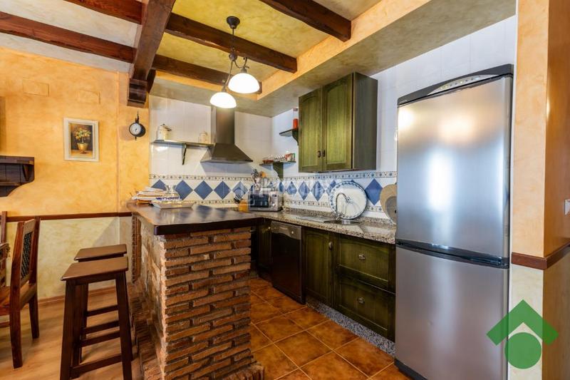 Foto fe0aeaea-52f2-40f9-9809-04fdae1506a8. Piso  en venta en Ogíjares