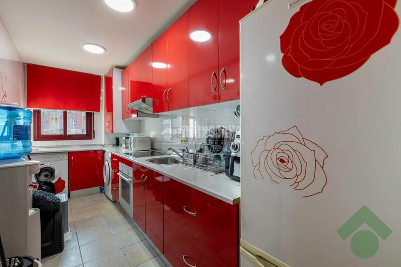 Foto 0a1f87b1-be0f-4582-a144-a923f46a6db8. Piso  en venta en Gójar