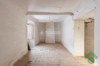 Casa aparellada en Gjar. Casa en venta en gjar