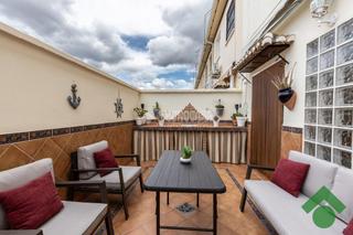 Maison jumelée à Ogíjares. Casa en venta en ogíjares