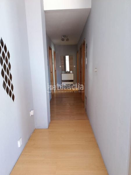 Foto fb1d3f8b-b503-49f4-9762-2b64aa503993. Pis amb aparcament a Ogíjares
