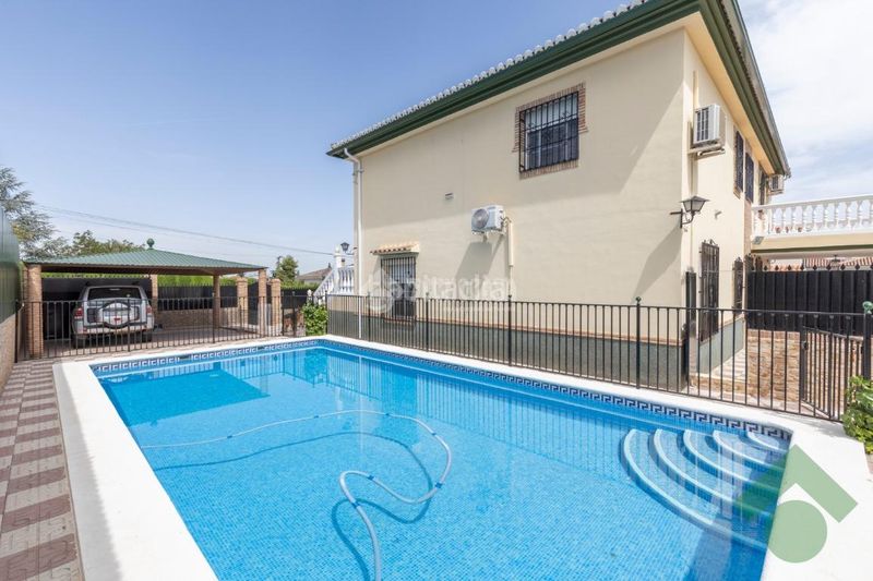 Foto 25c95131-01c7-41d5-8dfb-574bbc6a0731. Casa amb aparcament piscina a Gójar