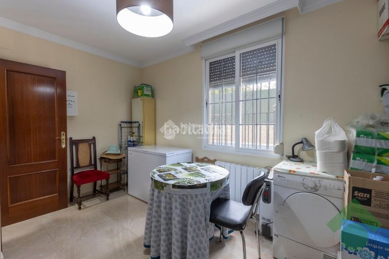 Foto a804eacc-f93b-4cf8-8992-fe4ae387bfd6. Casa amb aparcament piscina a Gójar