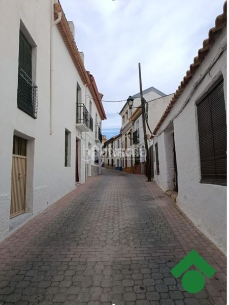 Foto 88a61742-e085-4ef8-ab37-17a35ffe99d5. Casa aparellada a Dílar