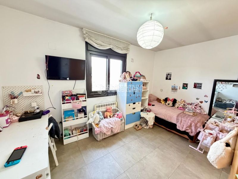 Foto 257d0515-e224-4146-809b-b4d6a7f08163. Casa amb calefacció aparcament a Serracines