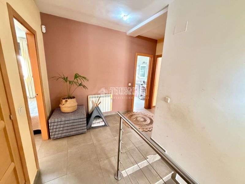 Foto dc5a4d80-1b68-466a-9b6c-76a1c3089312. Casa amb calefacció aparcament a Serracines