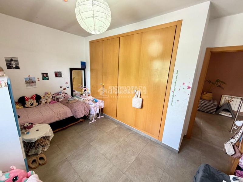 Foto fdb55206-7878-45e9-a5d9-0774b7ff6b7e. Casa amb calefacció aparcament a Serracines